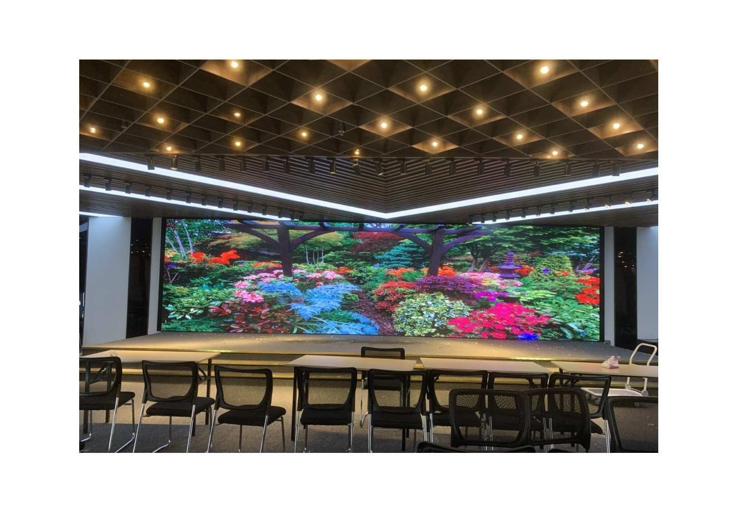 Màn hình led P1.25 - Qiangli